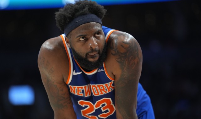 NBA赛程-罗宾逊：罚球前转球能让我深呼吸并放松下来 这招帮了大忙